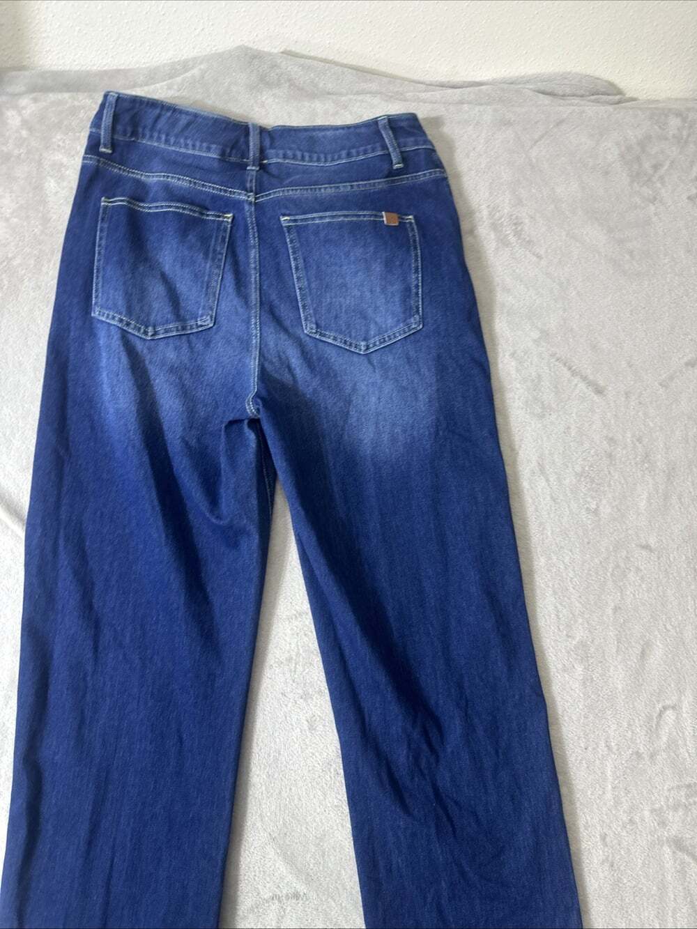 Halara Women’s Size M Regular Medium Wash Stretch Straight Leg Denim Jeans - Picture 8 of 8